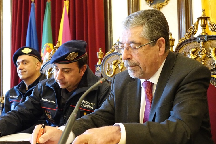 Rádio Regional do Centro: Coimbra abre concurso para reforçar Bombeiros Sapadores