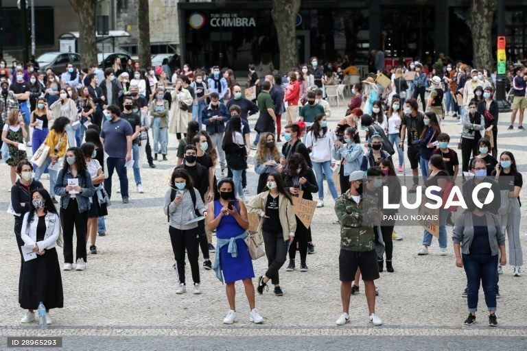 Rádio Regional do Centro: Centenas de pessoas manifestaram-se em Coimbra contra o racismo