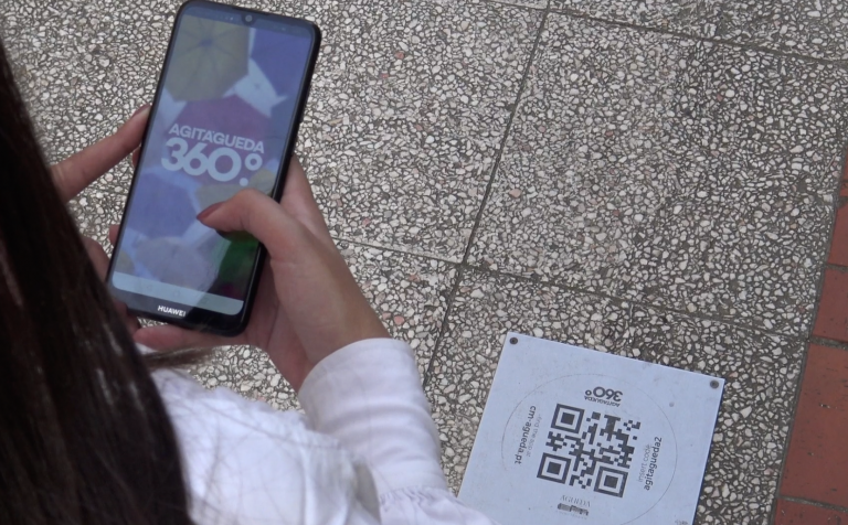 Rádio Regional do Centro: APP AgitÁgueda 360º permite visualizar instalações dos guarda-chuvas coloridos