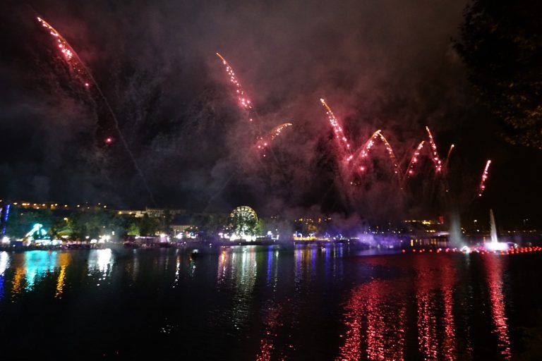 Rádio Regional do Centro: Não há fogo de artifício mas Ponte Rainha Santa Isabel vai ser iluminada