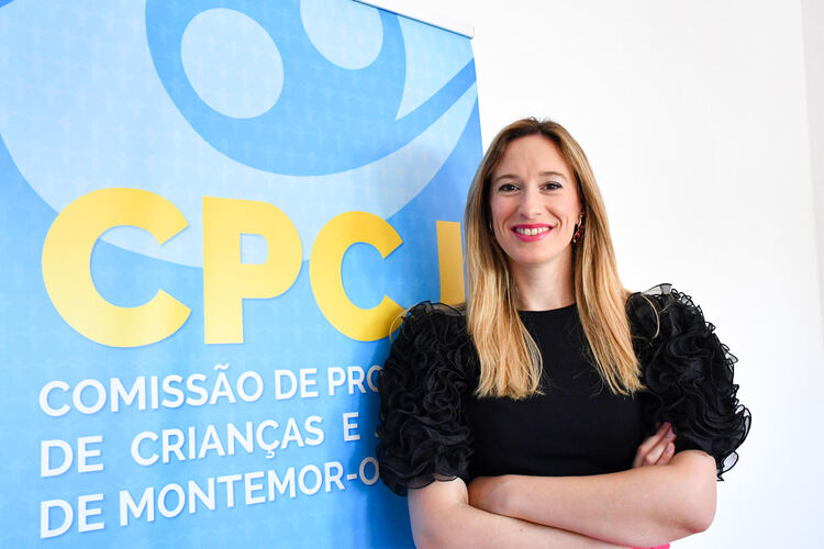Rádio Regional do Centro: Diana Andrade eleita presidente da CPCJ de Montemor
