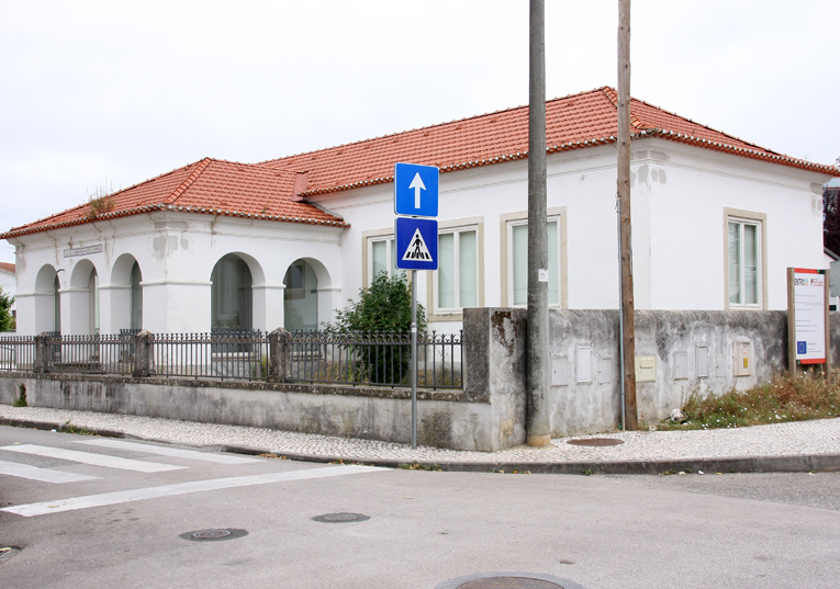 Rádio Regional do Centro: Condeixa: Obras na antiga “Escola Feminina” para receber formação em hotelaria