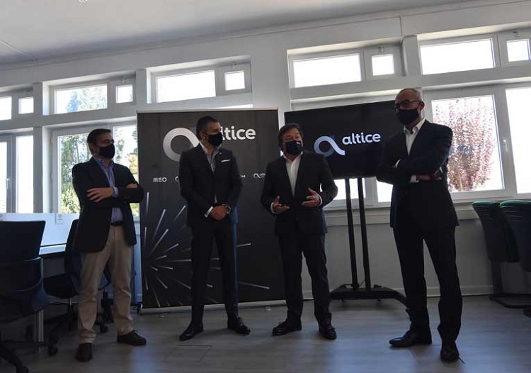 Rádio Regional do Centro: Novo laboratório do ISEC aproxima alunos do mundo empresarial