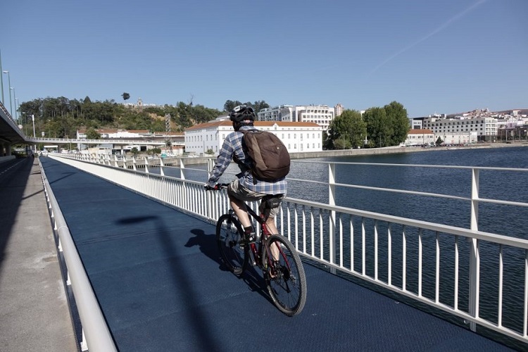 Rádio Regional do Centro: Câmara de Coimbra cria 83 postos de parqueamento de bicicletas