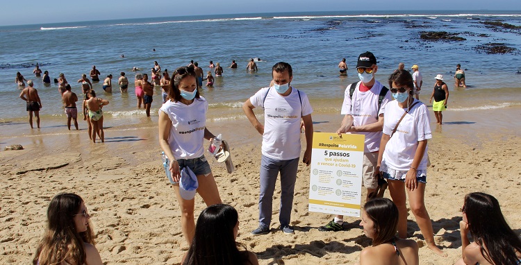Rádio Regional do Centro: Covid-19: Médicos na praia sensibilizam para a prevenção