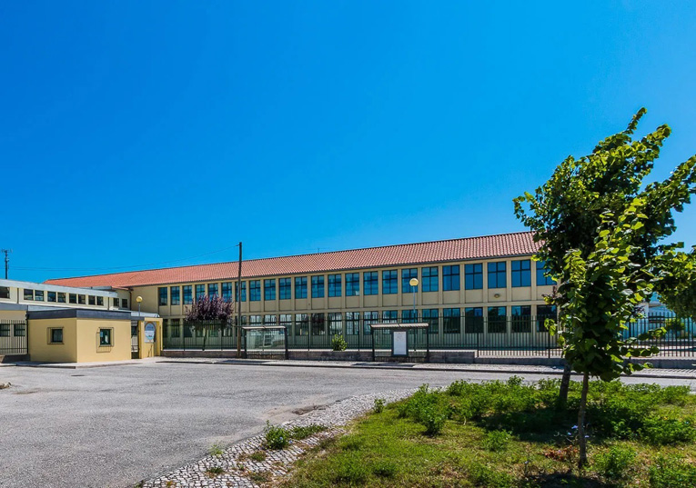 Rádio Regional do Centro: Ansião: Amianto vai ser removido da Escola Básica de Avelar