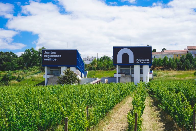 Rádio Regional do Centro: Politécnico de Coimbra inaugura apartamentos em residências de Bencanta