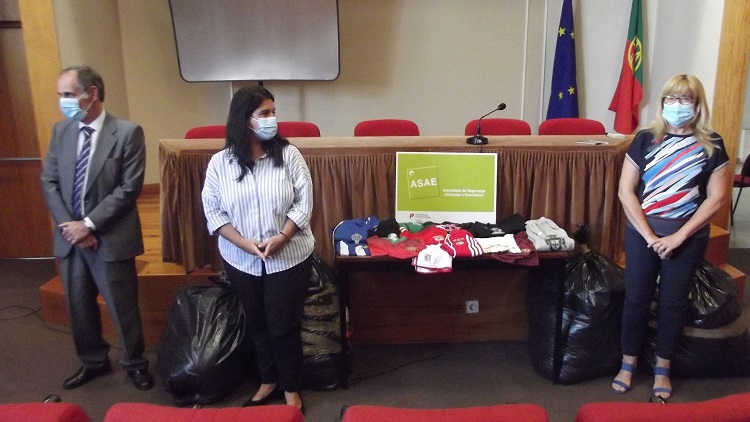 Rádio Regional do Centro: ASAE doa roupa apreendida a instituições de Coimbra