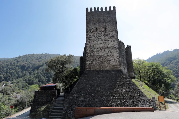 Rádio Regional do Centro: Castelo da Lousã passa a funcionar com horário de Inverno