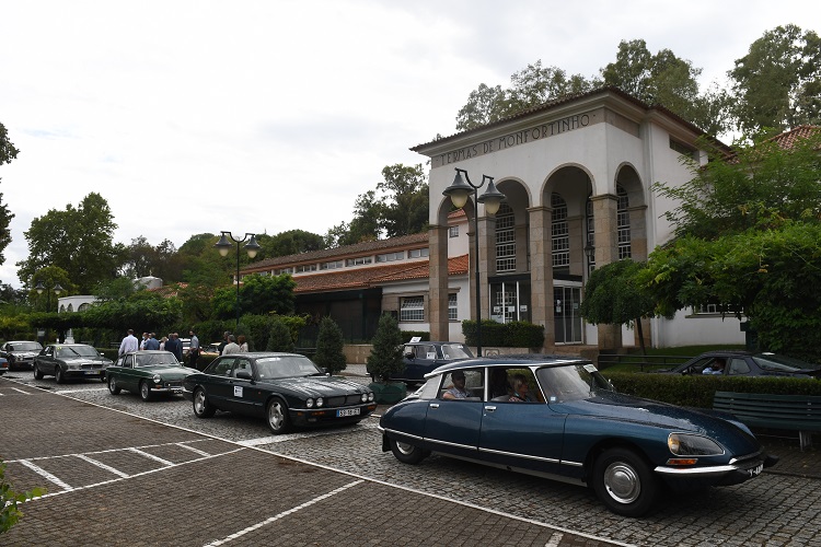 Rádio Regional do Centro: Carros clássicos visitaram termas da região Centro