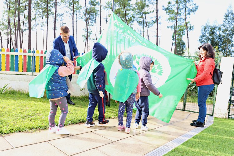 Rádio Regional do Centro: Estabelecimentos da Mealhada receberam bandeira Eco-Escolas