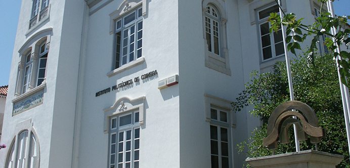 Rádio Regional do Centro: Politécnico de Coimbra realizou estudo sobre o trabalho em tempo de pandemia