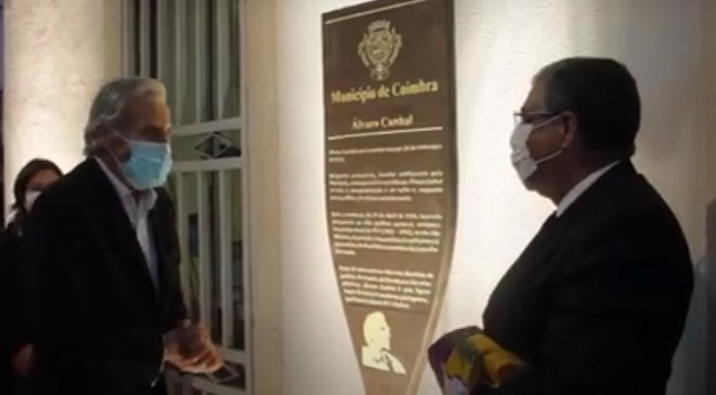 Rádio Regional do Centro: Descerrada placa que assinala a casa onde Álvaro Cunhal nasceu em Coimbra