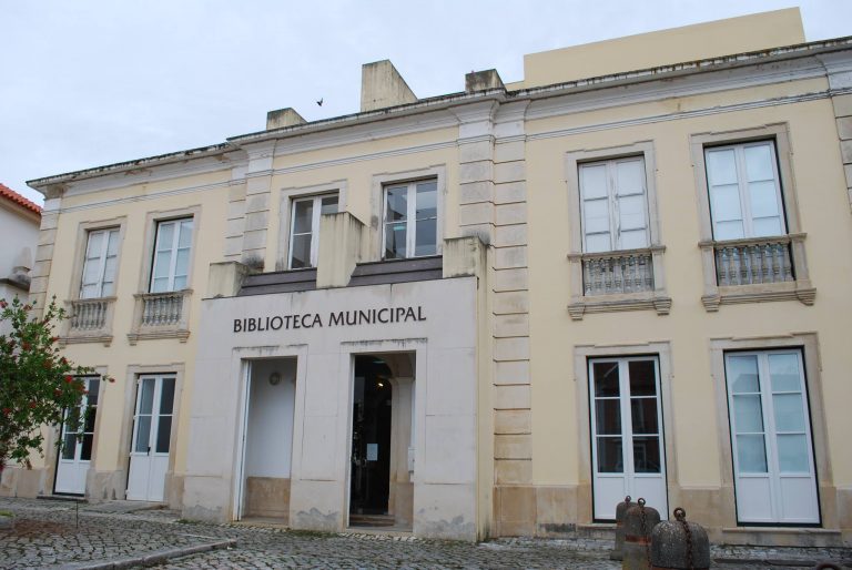 Rádio Regional do Centro: Biblioteca Municipal de Soure recebe selo “Clean&Safe”