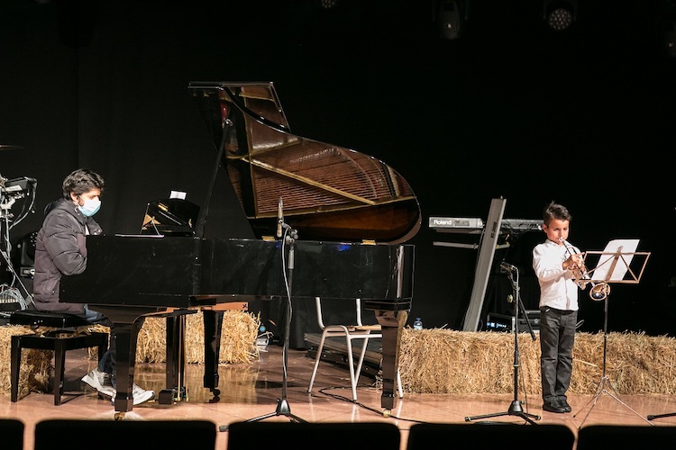 Rádio Regional do Centro: Penacova transfere 200 000 euros para a Escola de Artes