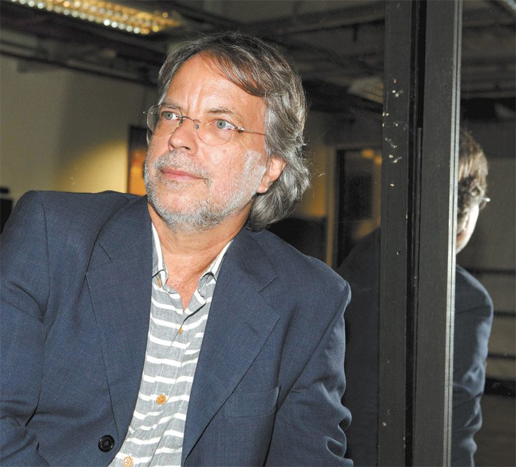 Rádio Regional do Centro: Figueira da Foz associa-se à iniciativa de lançamento de livro de Mia Couto