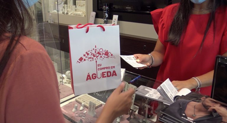 Rádio Regional do Centro: Vales da campanha “Compre em Águeda” só podem ser utilizados até final do mês