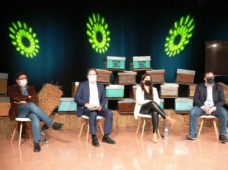 Rádio Regional do Centro: Feira do Mel e do Campo de Penacova mantém-se mas em formato digital