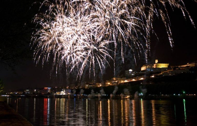 Rádio Regional do Centro: Coimbra vai ter fogo-de-artifício em todas as freguesias no Fim de Ano
