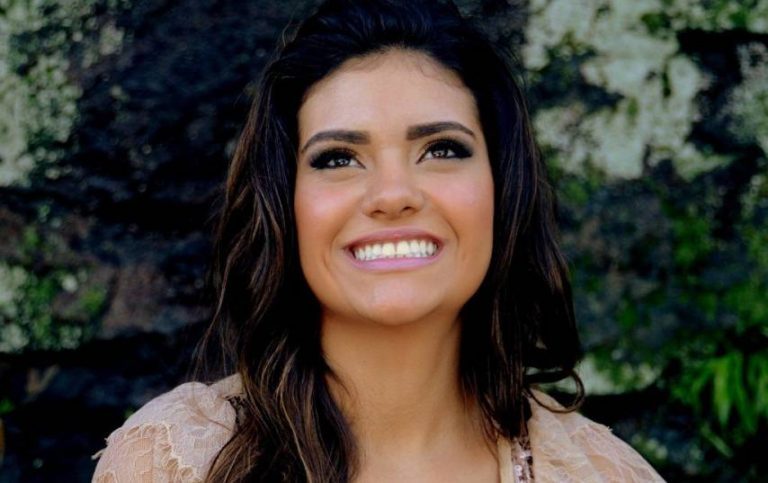 Rádio Regional do Centro: Albergaria-a-Velha: CineTeatro Alba recebe Fabíola Carvalho em Café-Concerto