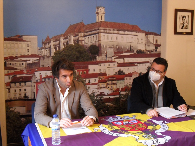 Rádio Regional do Centro: PSD e UF de Coimbra anunciam processos contra Manuel Machado