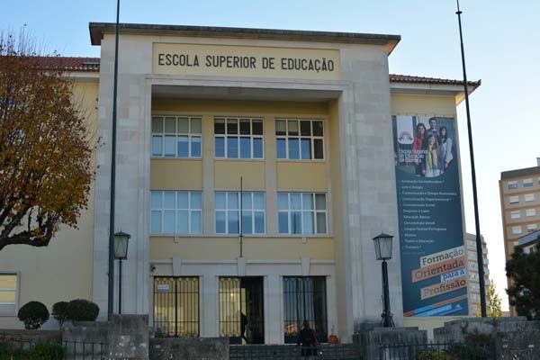 Rádio Regional do Centro: ESEC promove “IV Encontro de Educação de Adultos prá Vida”