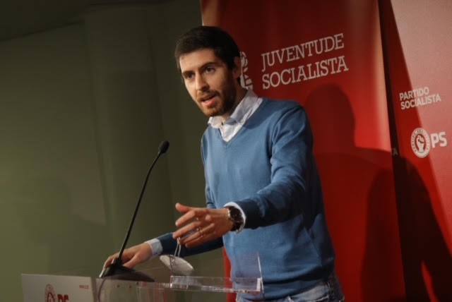 Rádio Regional do Centro: Líder da Federação de Coimbra da JS eleito Secretário Nacional