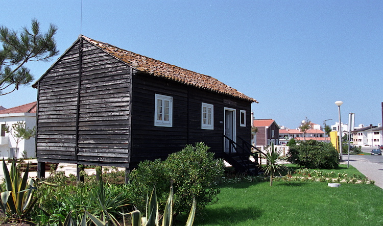 Rádio Regional do Centro: Cantanhede classifica dois palheiros como Imóveis de Interesse Municipal