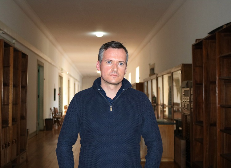 Rádio Regional do Centro: UC apresenta solução para ajudar na detecção precoce dos picos da covid-19