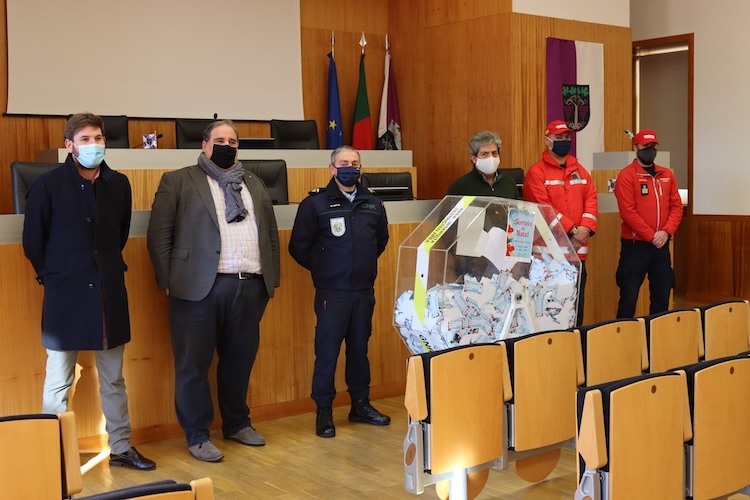 Rádio Regional do Centro: Sorteio de Natal do comércio local de Anadia atribuiu 100 prémios