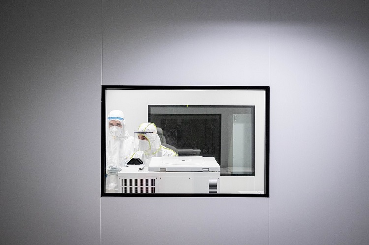 Rádio Regional do Centro: Covid-19: Universidade de Aveiro cria teste de saliva para substituir zaragatoa