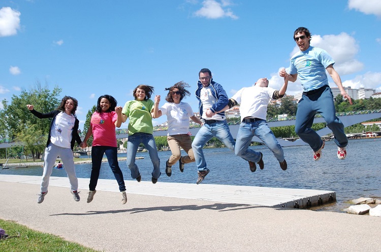Rádio Regional do Centro: APCC procura voluntários para gravar e partilhar momentos culturais online
