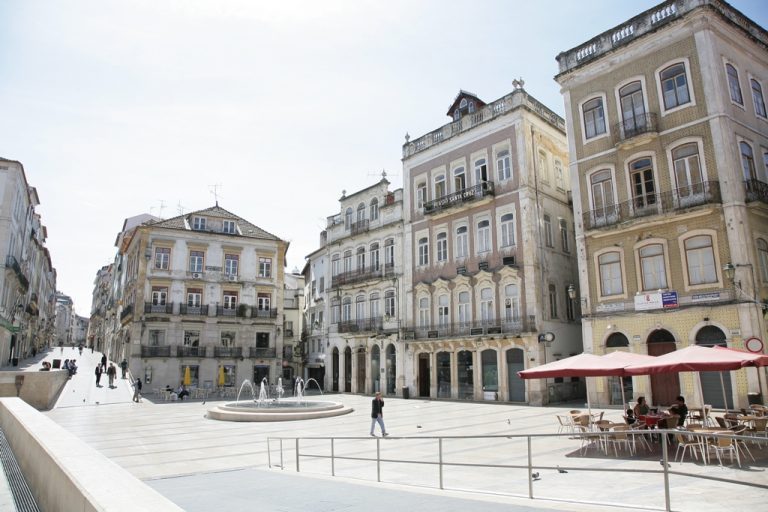 Rádio Regional do Centro: Greve Feminista Internacional sai à rua em Coimbra