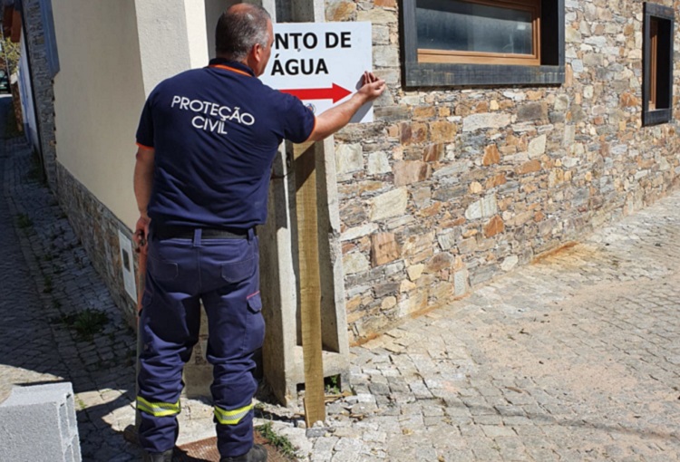 Rádio Regional do Centro: Pampilhosa da Serra coloca sinalética para localização de pontos de água