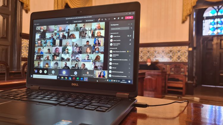 Rádio Regional do Centro: Conselho Municipal de Cultura de Coimbra projecta desafios e estratégias