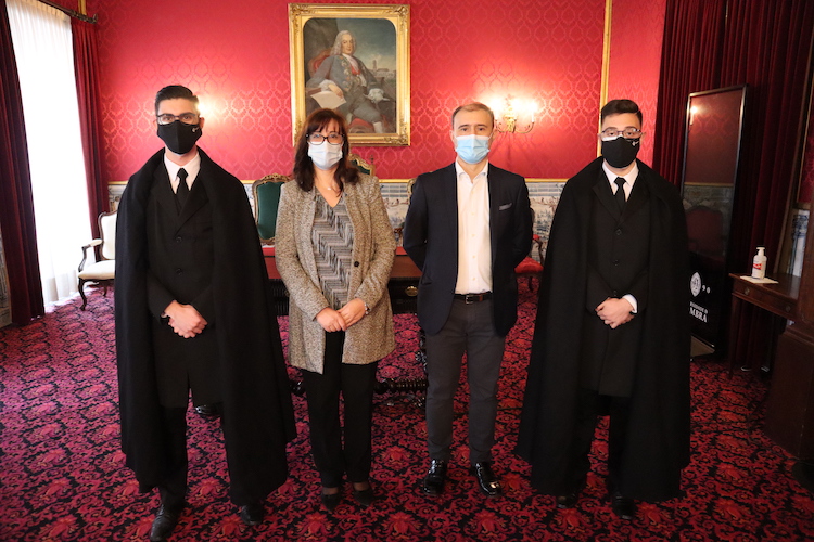 Rádio Regional do Centro: Núcleo de Estudantes da AAC com curso de preparação para o mercado de trabalho