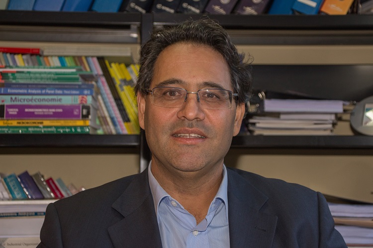 Rádio Regional do Centro: Docente da FEUC apresenta livro sobre crise e crédito