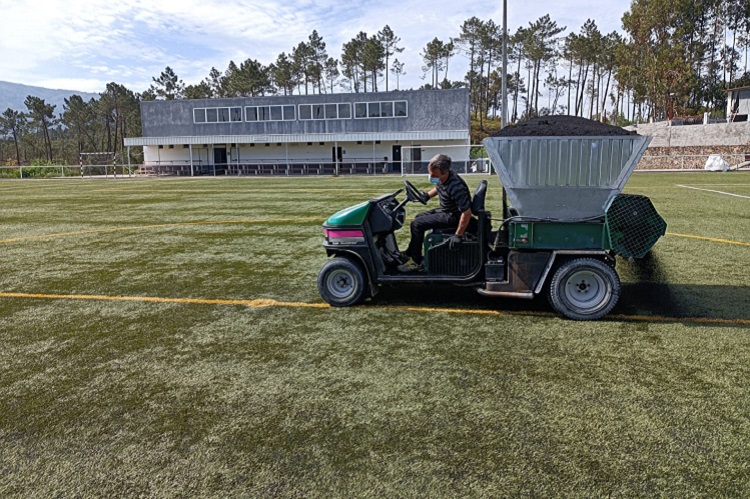 Rádio Regional do Centro: Lousã intervém no Estádio José Pinto de Aguiar e no Complexo das Gândaras
