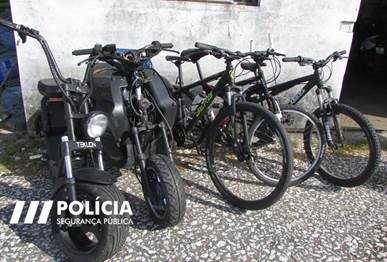 Rádio Regional do Centro: PSP de Coimbra deteve dois jovens a pedalarem em bicicletas furtadas