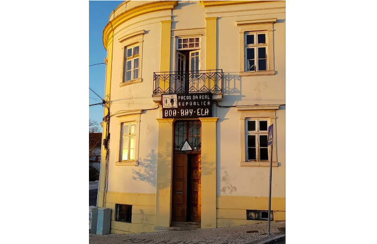 Rádio Regional do Centro: UC apoia a aquisição do imóvel da Real República Boa-Bay-Ela