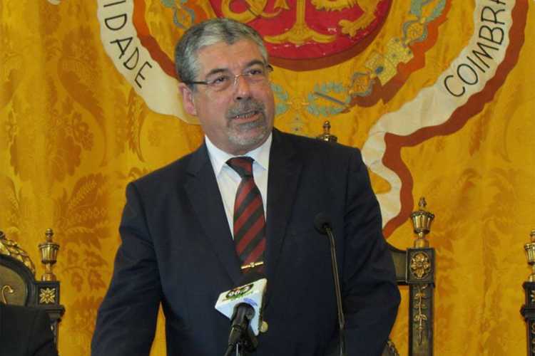 Rádio Regional do Centro: Municípios dizem que há “discordâncias” nas negociações da descentralização da saúde