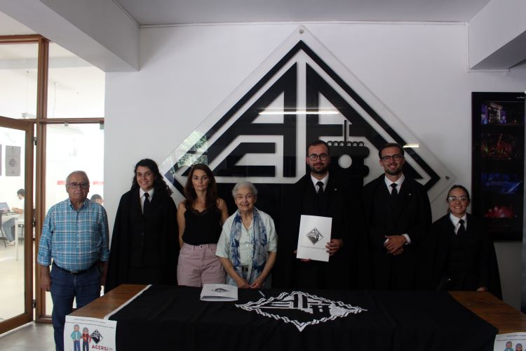 Rádio Regional do Centro: Estudantes de Coimbra querem combater o isolamento dos mais velhos