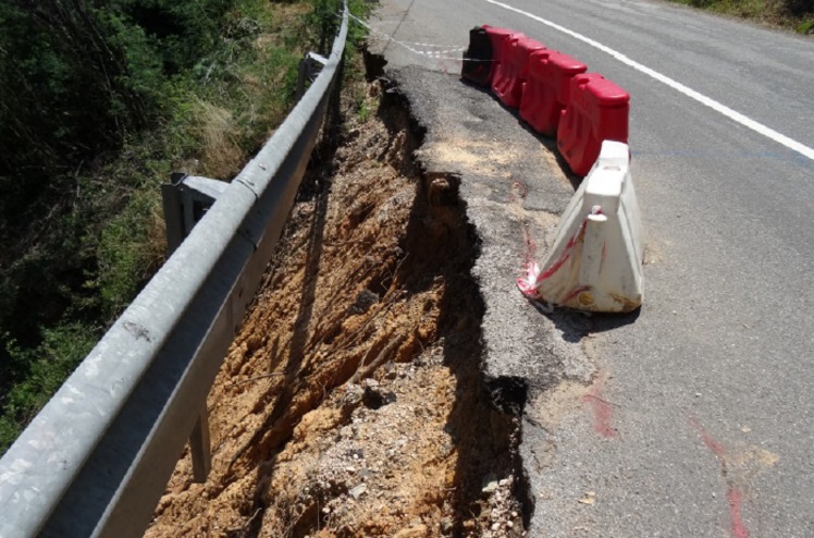 Rádio Regional do Centro: Lousã lança concurso público para reparar Estrada Municipal 555