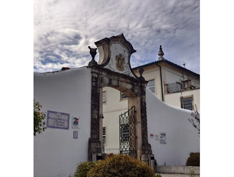 Rádio Regional do Centro: Centro da Escola de Hotelaria e Turismo de Coimbra atribui 1.º certificado escolar