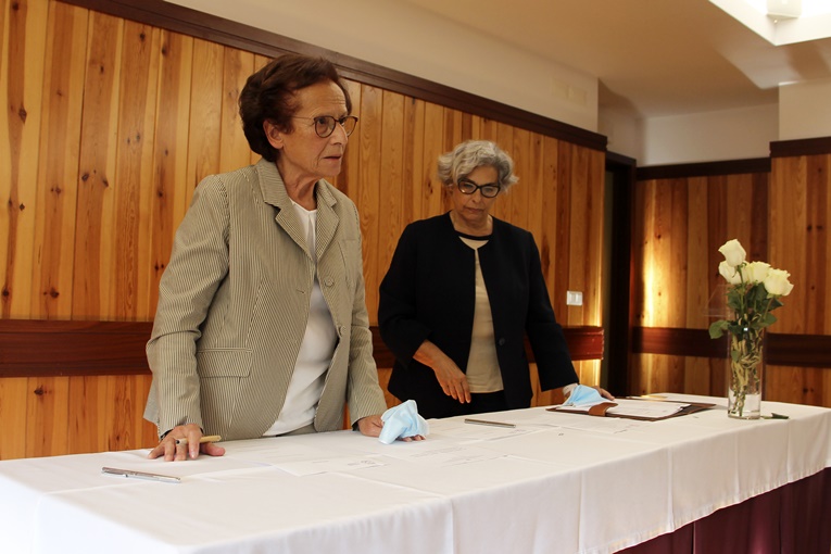 Rádio Regional do Centro: Professora Catarina Resende de Oliveira eleita presidente do Conselho Geral da ESEnfC