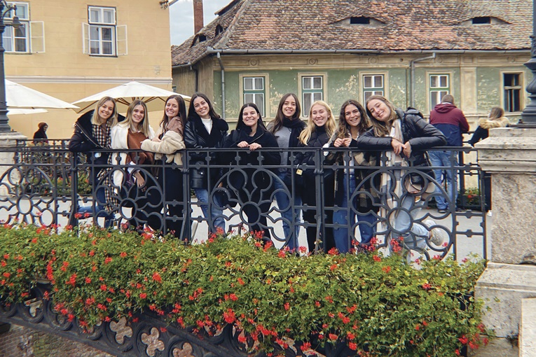 Rádio Regional do Centro: ESEnfC envia 111 estudantes em mobilidade internacional e recebe 66 estrangeiros