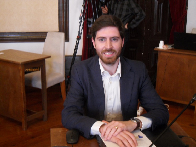 Rádio Regional do Centro: Socialista José Dias substitui Manuel Machado na Câmara de Coimbra