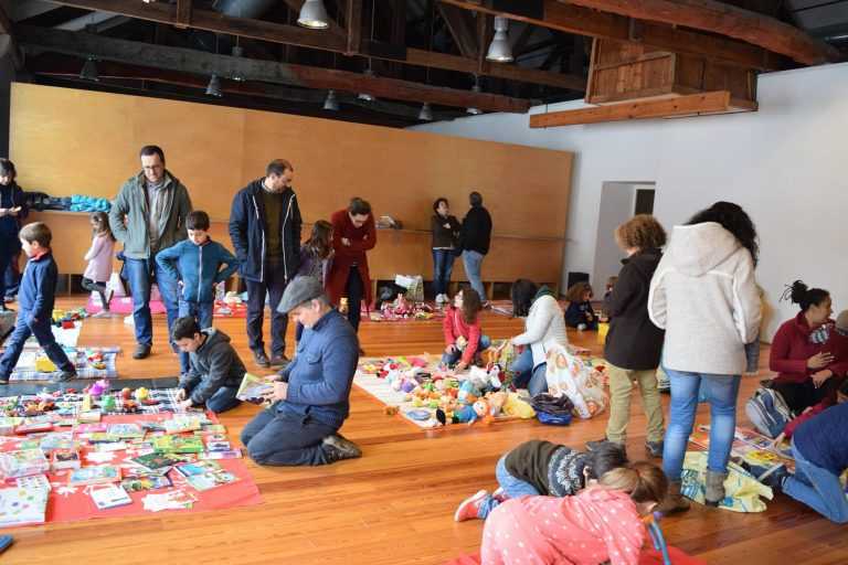 Rádio Regional do Centro: Mercado de Trocas em Coimbra faz dez anos a promover a partilha entre crianças
