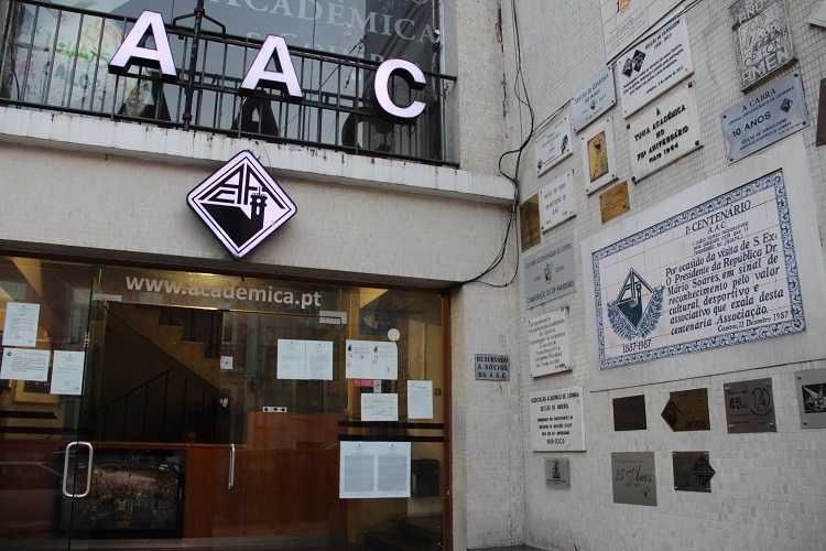 Rádio Regional do Centro: Três candidatos disputam liderança da Associação Académica de Coimbra