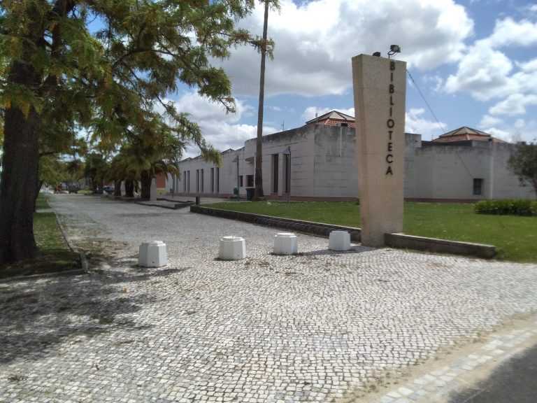 Rádio Regional do Centro: Biblioteca Municipal de Cantanhede acolhe exposição “Sentir o Fado”
